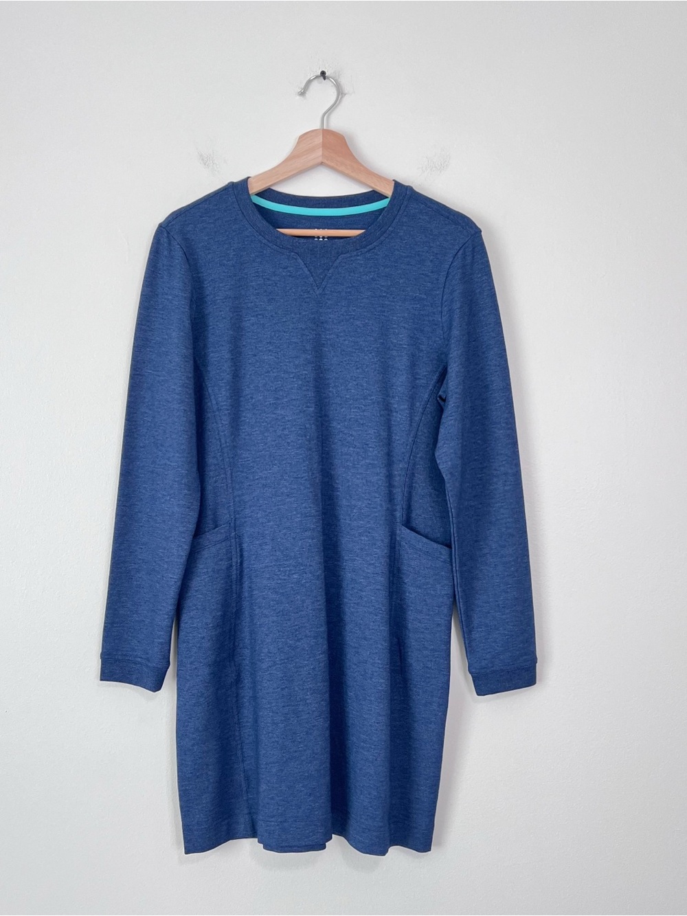Title Nine NBD Dress Sz M Blue Soft Stretch Terry Knit Long Sleeve Pockets NWOT - Picture 2 of 8